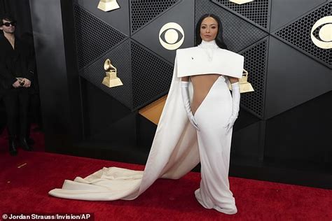 kat graham butt|Grammys 2024: Kat Graham appears nearly NAKED in VERY。